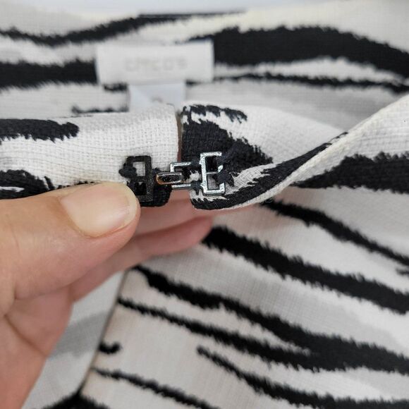 Chico's Blazer Size 2 White Twill Black Gray Tiger Cotton Scoop Career Luncheon - Picture 6 of 12